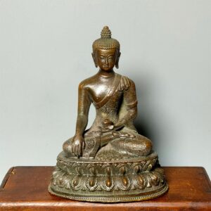 Medicine Buddha Statue